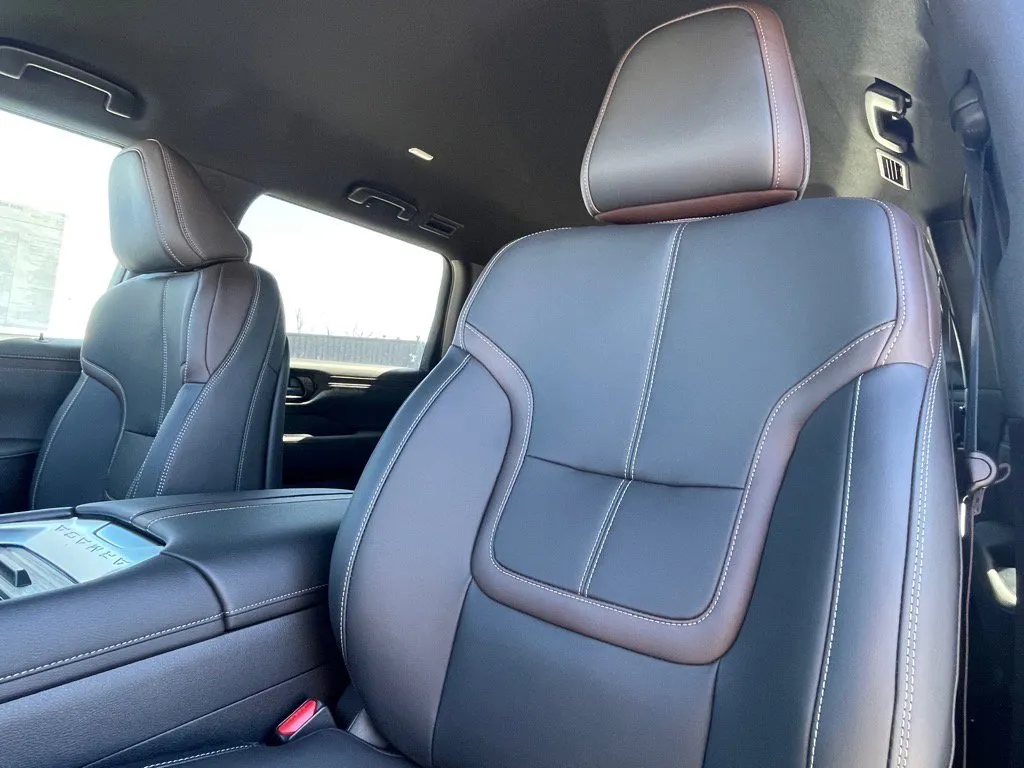 2026 Nissan Armada SL - Photo 20