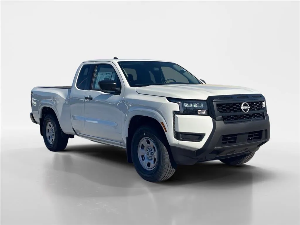 2026 Nissan Frontier S's photo