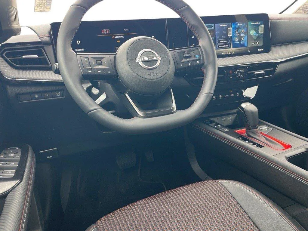2026 Nissan KICKS SR - Photo 10