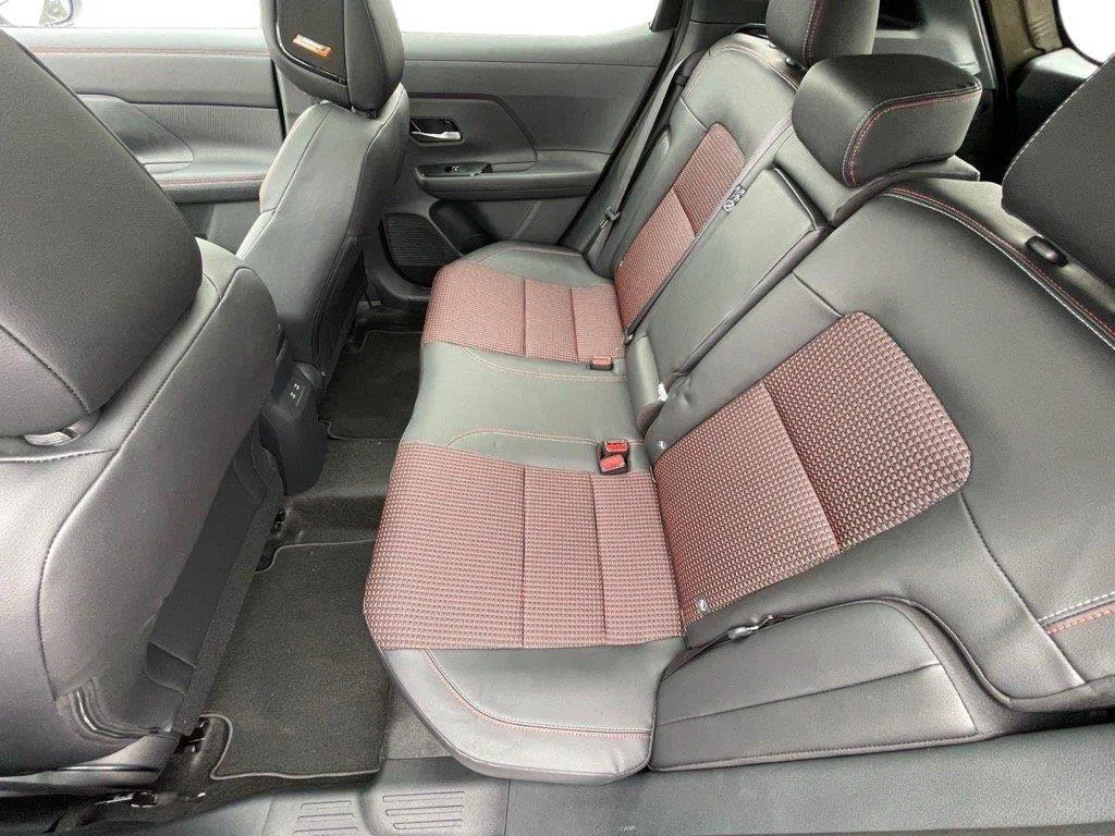 2026 Nissan KICKS SR - Photo 25