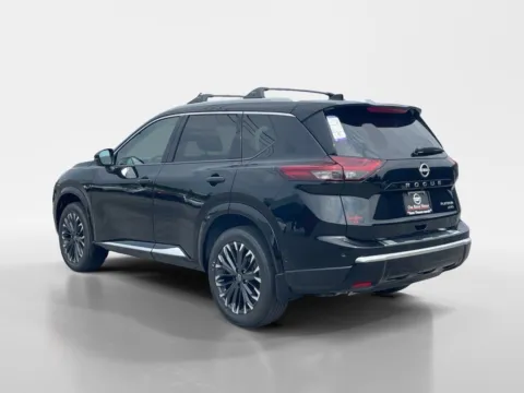 More photos of 2026 Nissan Rogue Platinum at Oak Ridge Nissan, TN