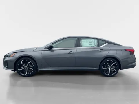 More photos of 2025 Nissan Altima SR at Oak Ridge Nissan, TN