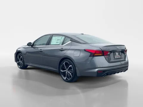 More photos of 2025 Nissan Altima SR at Oak Ridge Nissan, TN