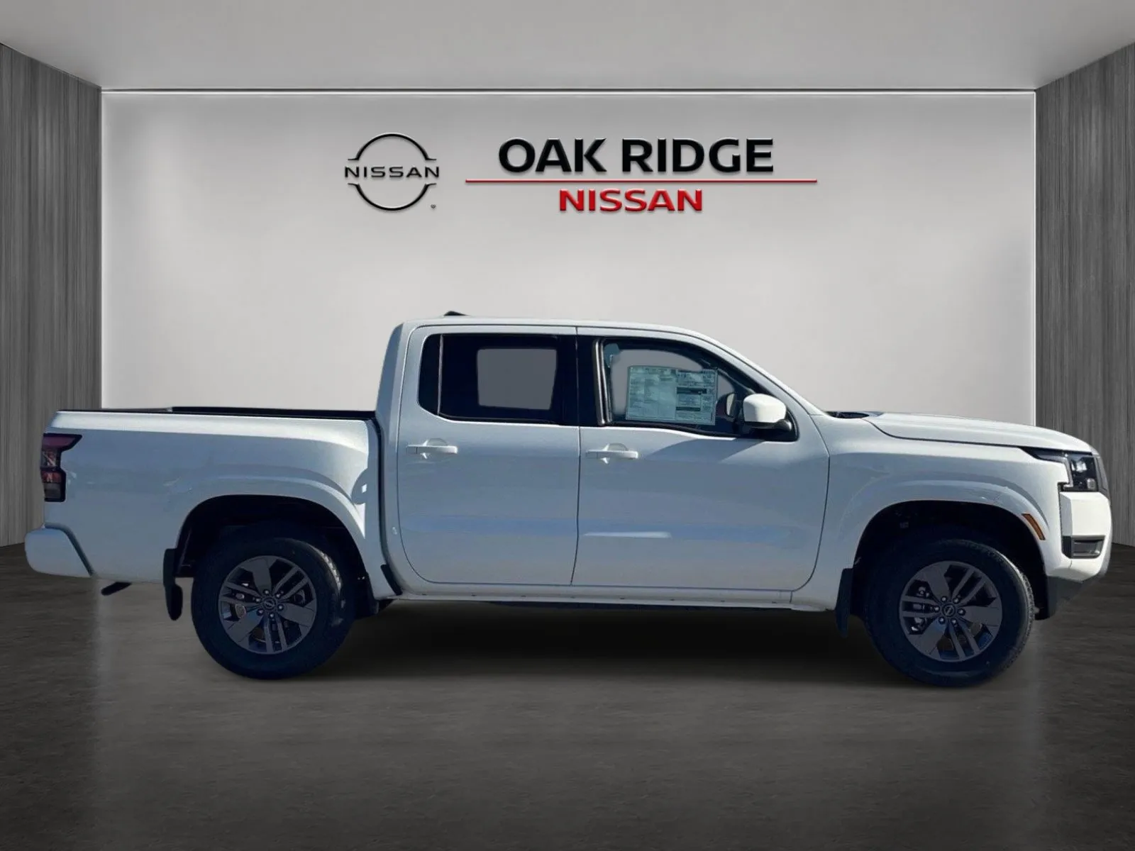 2026 Nissan Frontier SV - Photo 8