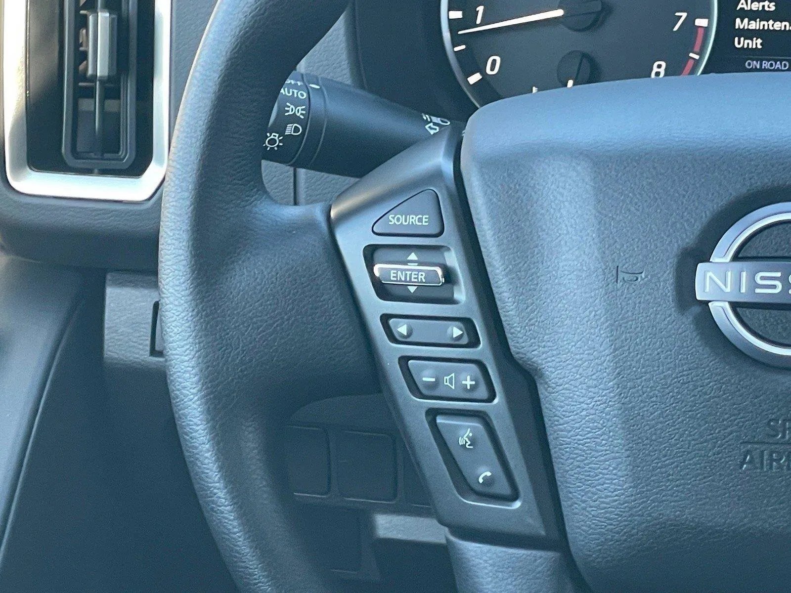 2026 Nissan Frontier SV - Photo 14