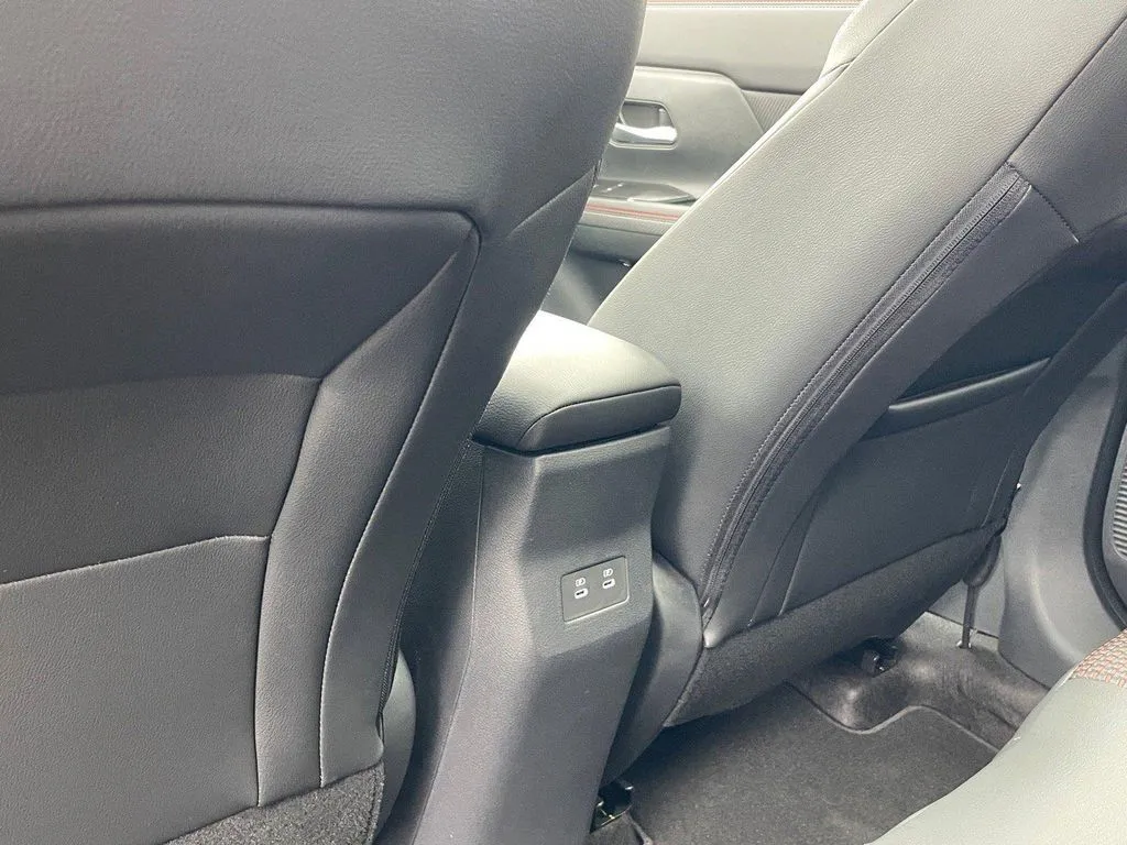 2026 Nissan KICKS SR - Photo 26
