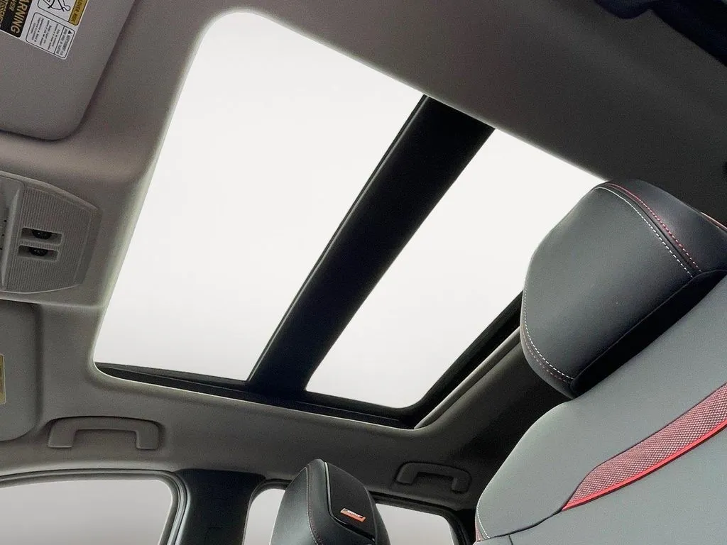 2026 Nissan KICKS SR - Photo 22