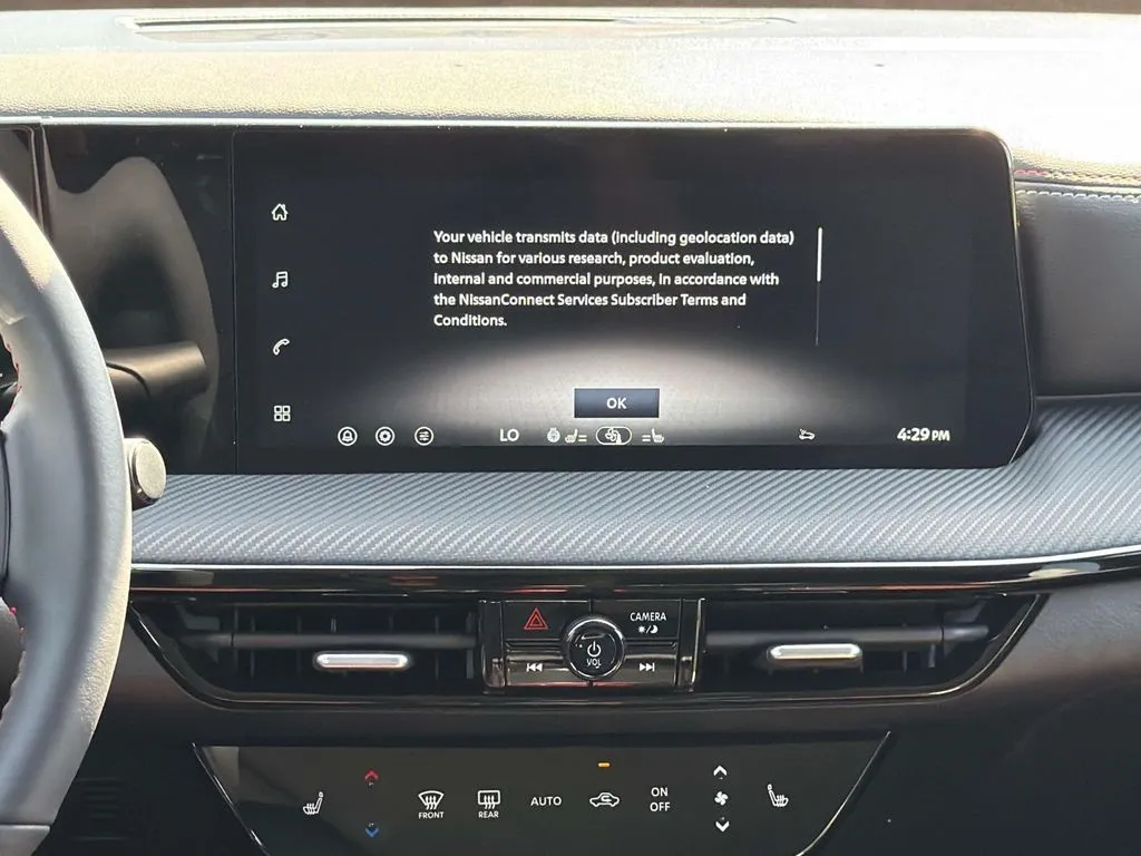 2026 Nissan KICKS SR - Photo 14