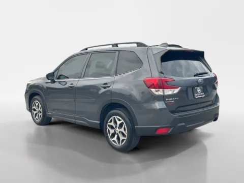 More photos of 2021 Subaru Forester Premium at Oak Ridge Nissan, TN