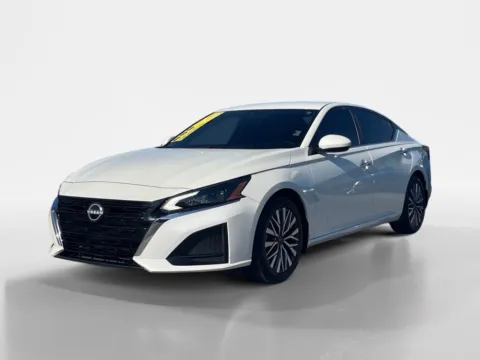 Another view of 2023 Nissan Altima 2.5 SV for sale in Oak Ridge, TN at Oak Ridge Nissan