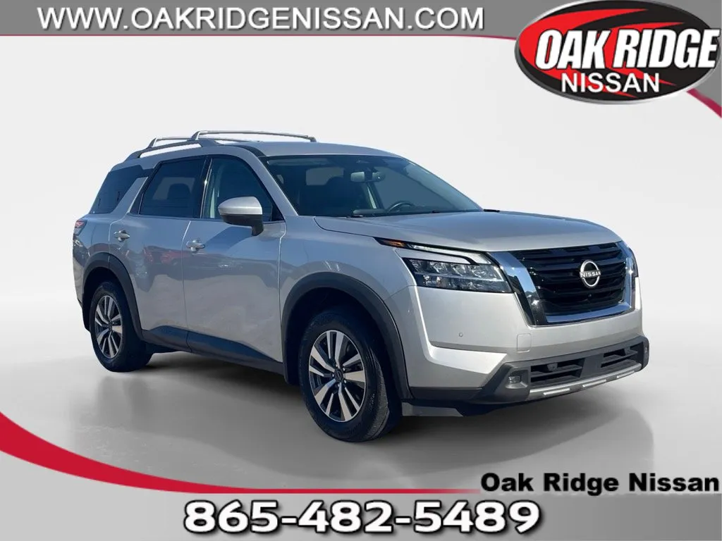 Silver 2022 Nissan Pathfinder SL for sale in Oak Ridge, TN