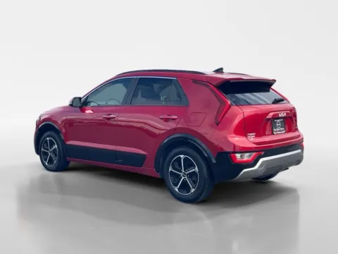 More photos of 2023 Kia Niro SX at Oak Ridge Nissan, TN