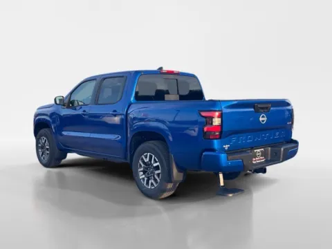 More photos of 2026 Nissan Frontier SV at Oak Ridge Nissan, TN