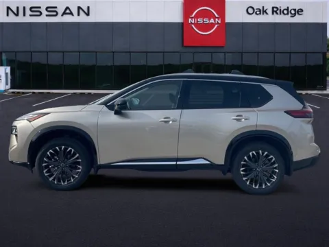 More photos of 2026 NISSAN ROGUE Platinum at Oak Ridge Nissan, TN