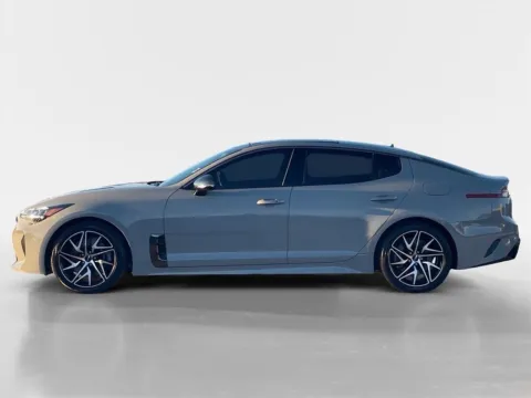 More photos of 2022 Kia Stinger GT-Line at Oak Ridge Nissan, TN