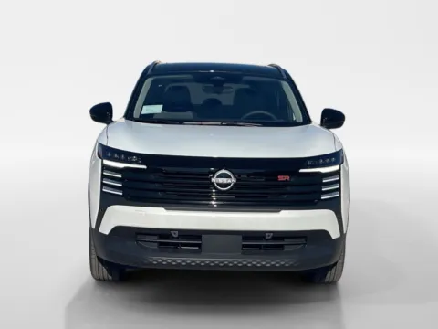 Photos of 2026 NISSAN NEW KICKS SR for sale in Oak Ridge, TN at Oak Ridge Nissan