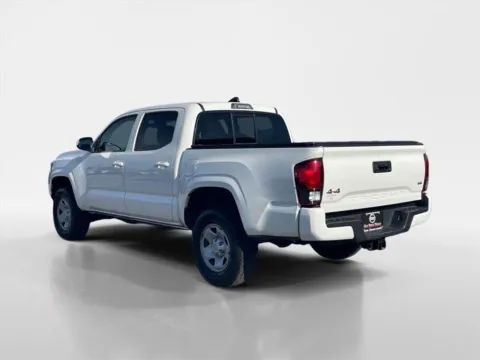 More photos of 2022 Toyota Tacoma at Oak Ridge Nissan, TN