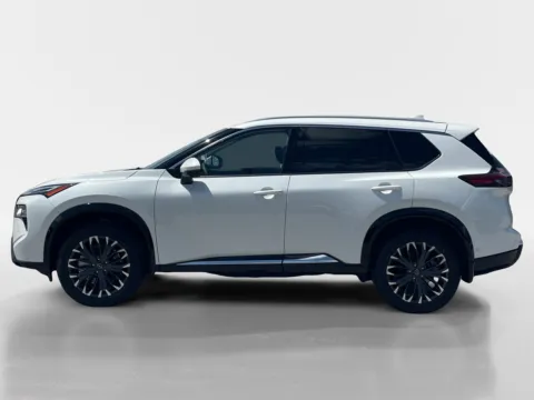 More photos of 2026 NISSAN ROGUE Platinum at Oak Ridge Nissan, TN