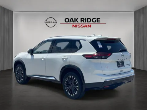 More photos of 2026 NISSAN ROGUE Platinum at Oak Ridge Nissan, TN