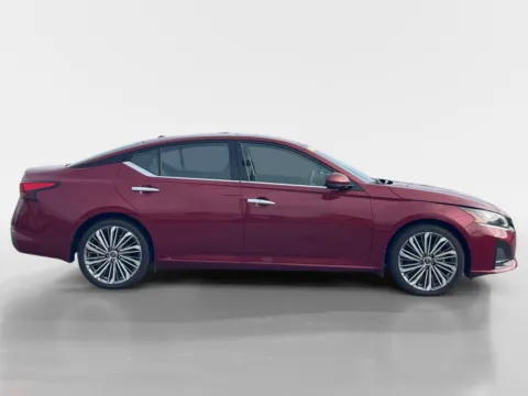 Photos of 2024 NISSAN ALTIMA SL 2.5 SL for sale in Oak Ridge, TN at Oak Ridge Nissan