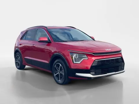 Red 2023 Kia Niro SX for sale in Oak Ridge, TN