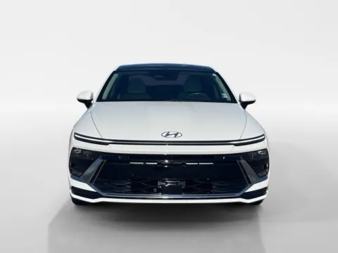 Photos of 2024 Hyundai Sonata SEL for sale in Oak Ridge, TN at Oak Ridge Nissan