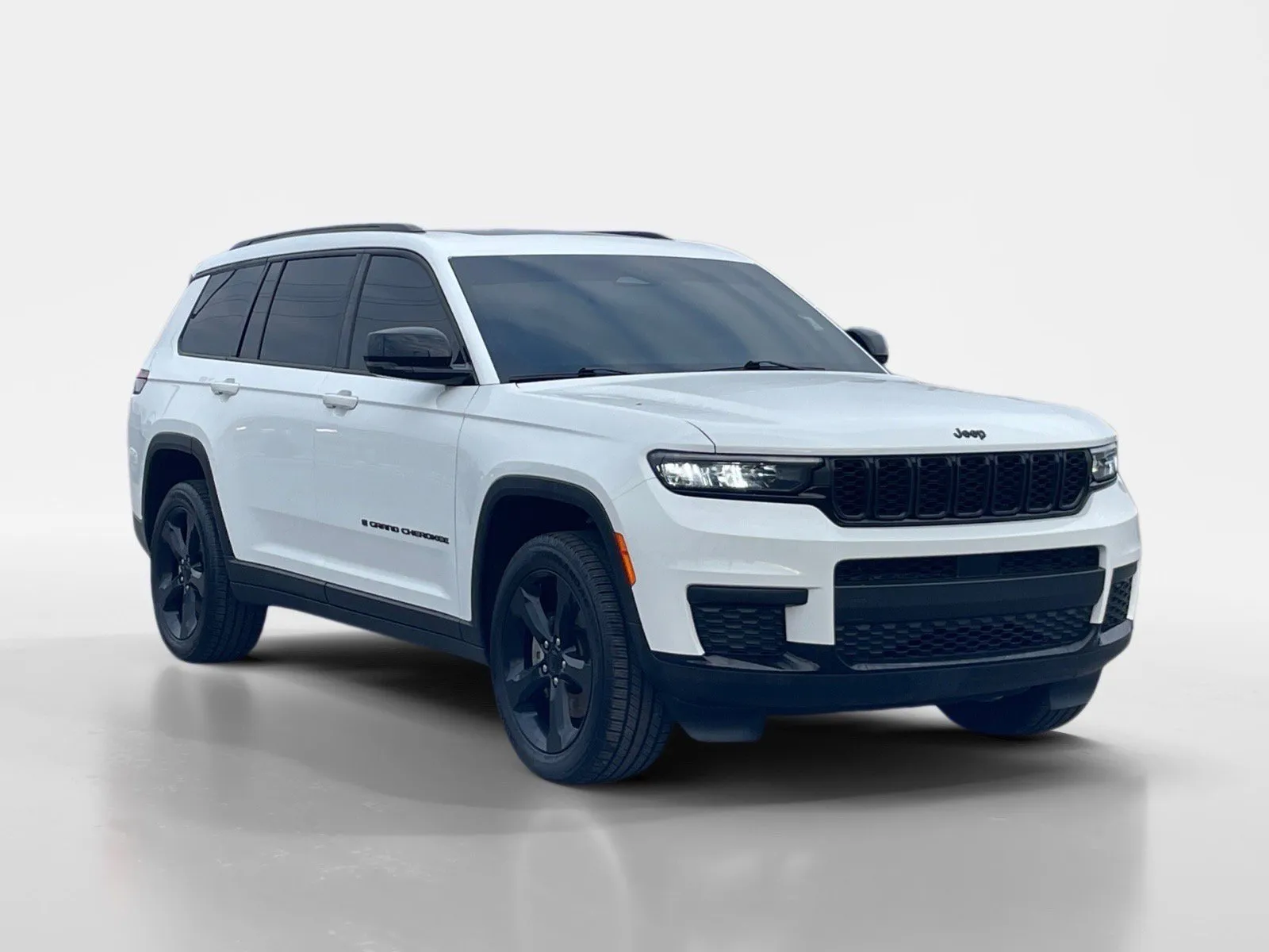 White 2023 JEEP GRAND CHEROKEE Altitude for sale in Oak Ridge, TN