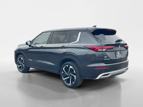 More photos of 2024 Mitsubishi Outlander at Oak Ridge Nissan, TN