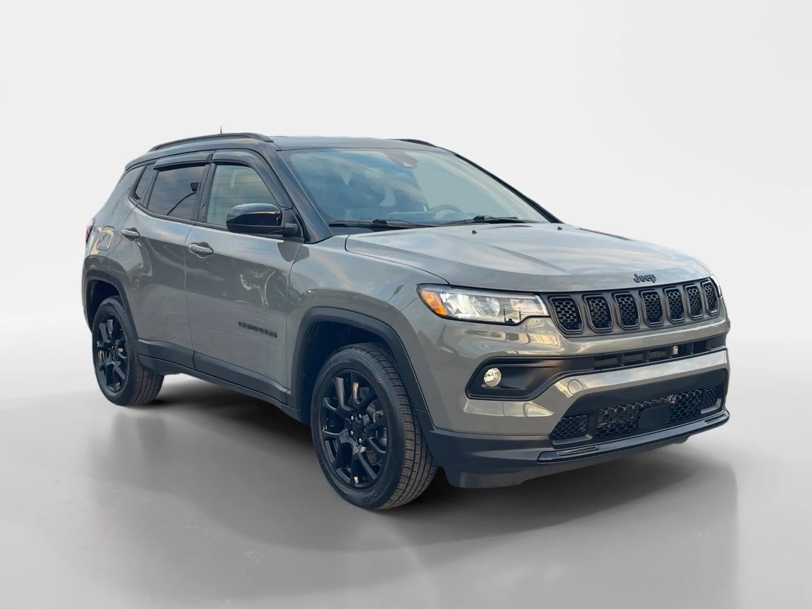 Gray 2024 JEEP COMPASS LATITUD Latitude for sale in Oak Ridge, TN