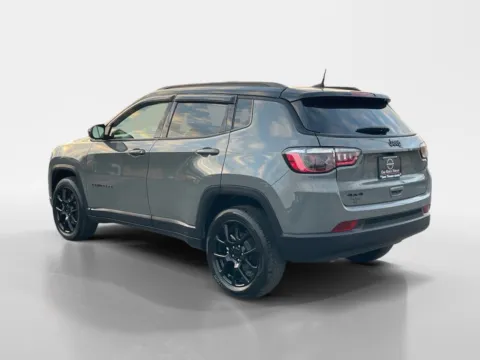 More photos of 2024 Jeep Compass Latitude at Oak Ridge Nissan, TN