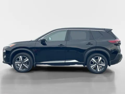 More photos of 2023 Nissan Rogue SL at Oak Ridge Nissan, TN