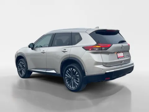 More photos of 2024 NISSAN ROGUE PLATINUM Platinum at Oak Ridge Nissan, TN