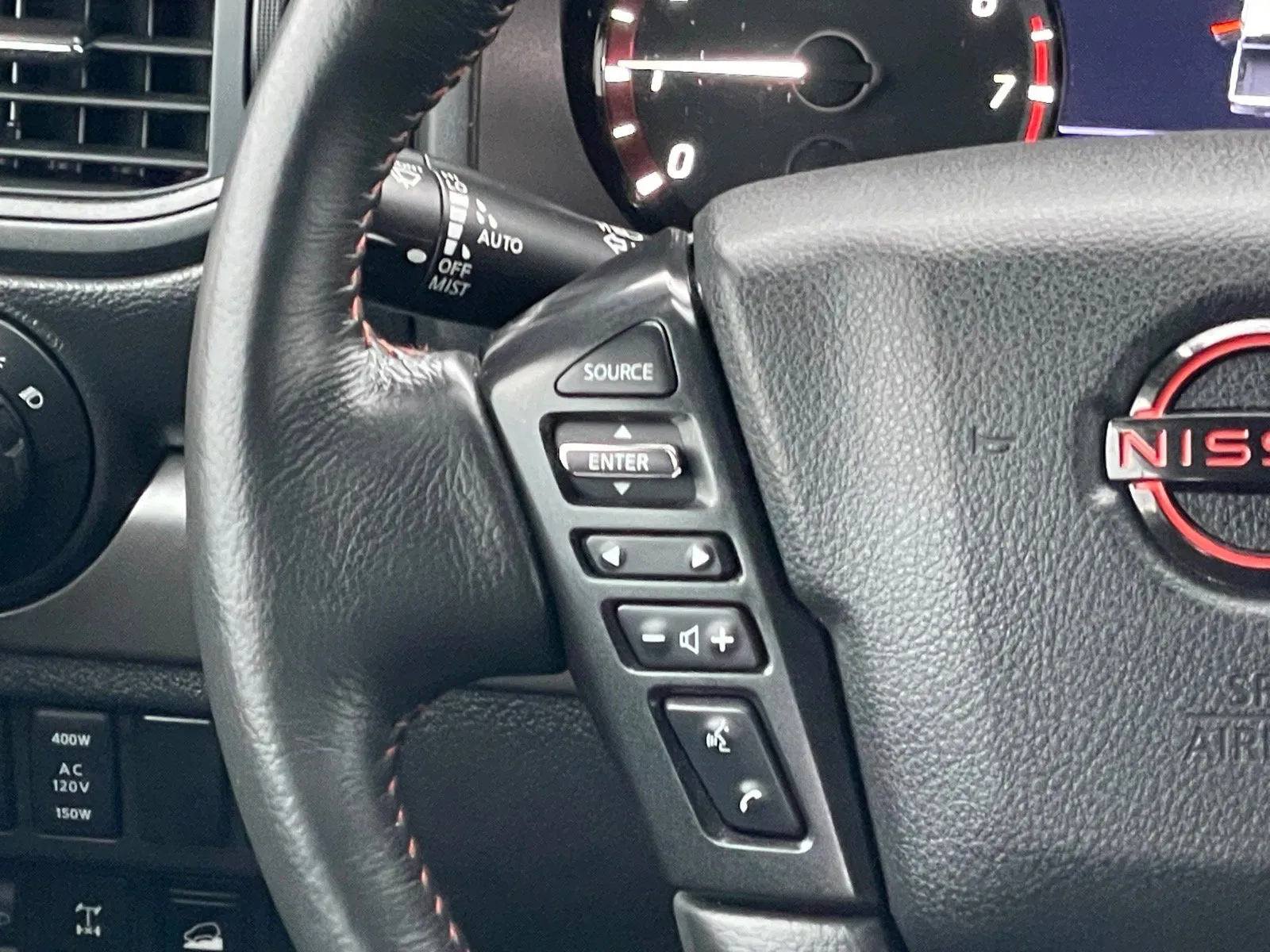 2024 Nissan Titan PRO-4X - Photo 13