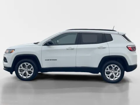 More photos of 2024 Jeep Compass Latitude at Oak Ridge Nissan, TN
