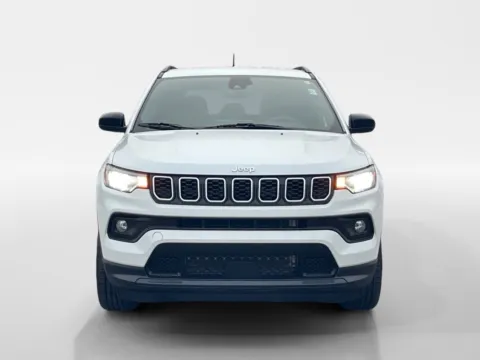 Photos of 2024 Jeep Compass Latitude for sale in Oak Ridge, TN at Oak Ridge Nissan