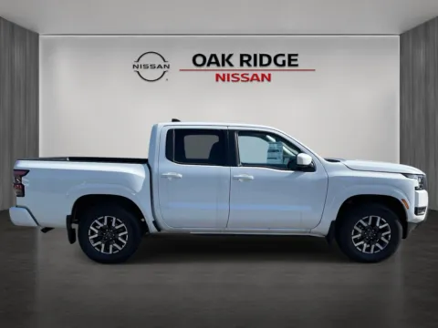 Photos of 2026 NISSAN FRONTIER SV for sale in Oak Ridge, TN at Oak Ridge Nissan