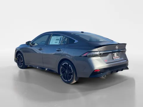 More photos of 2026 NISSAN SENTRA SR at Oak Ridge Nissan, TN