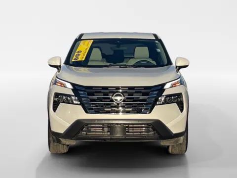 Photos of 2025 NISSAN ROGUE SV/R SV for sale in Oak Ridge, TN at Oak Ridge Nissan