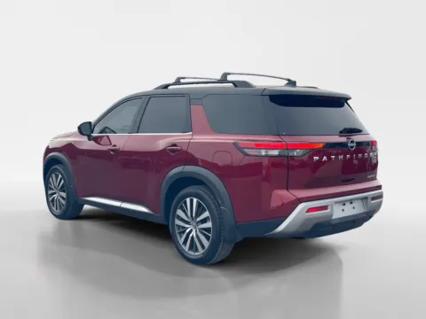 More photos of 2022 NISSAN PATHFINDER Platinum at Oak Ridge Nissan, TN