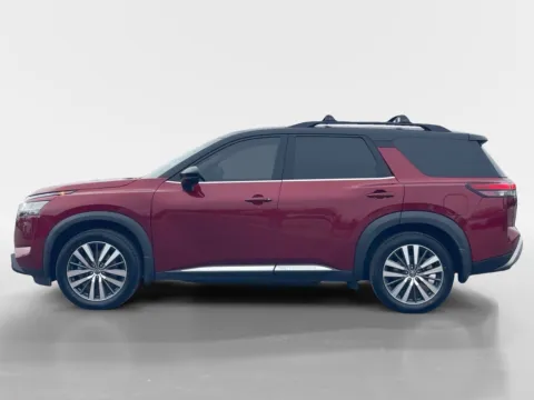 More photos of 2022 NISSAN PATHFINDER Platinum at Oak Ridge Nissan, TN