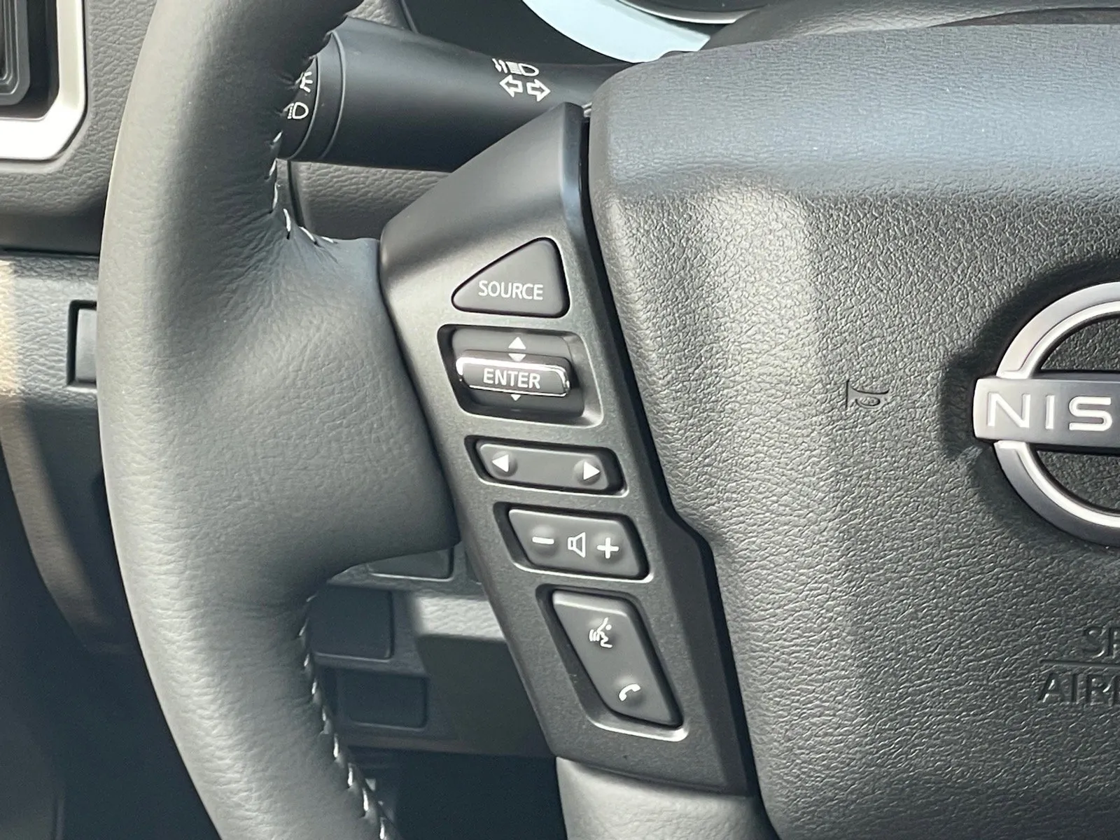 2026 Nissan Frontier SV - Photo 13
