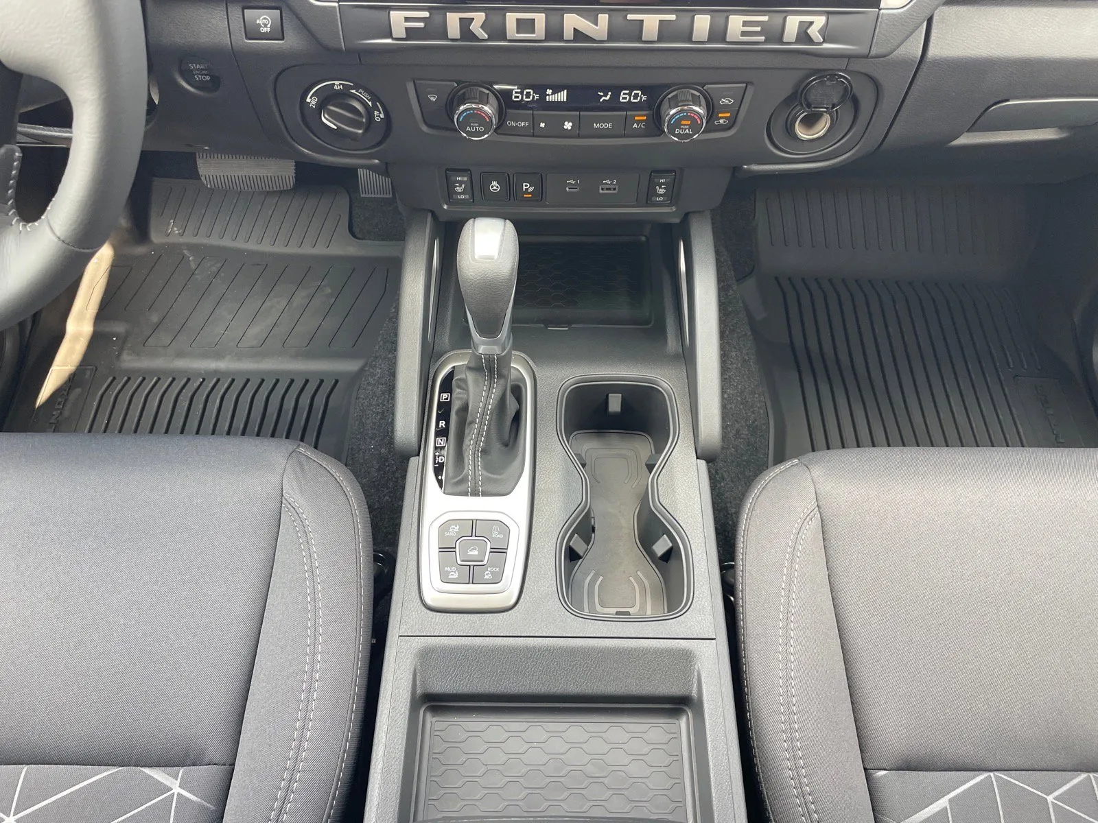 2026 Nissan Frontier SV - Photo 17