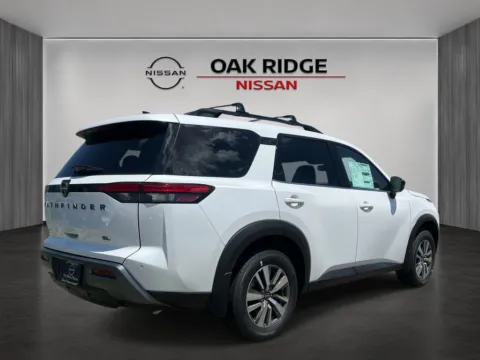 Another view of 2026 Nissan Pathfinder SL for sale in Oak Ridge, TN at Oak Ridge Nissan