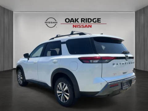 More photos of 2026 NISSAN PATHFINDER SL at Oak Ridge Nissan, TN