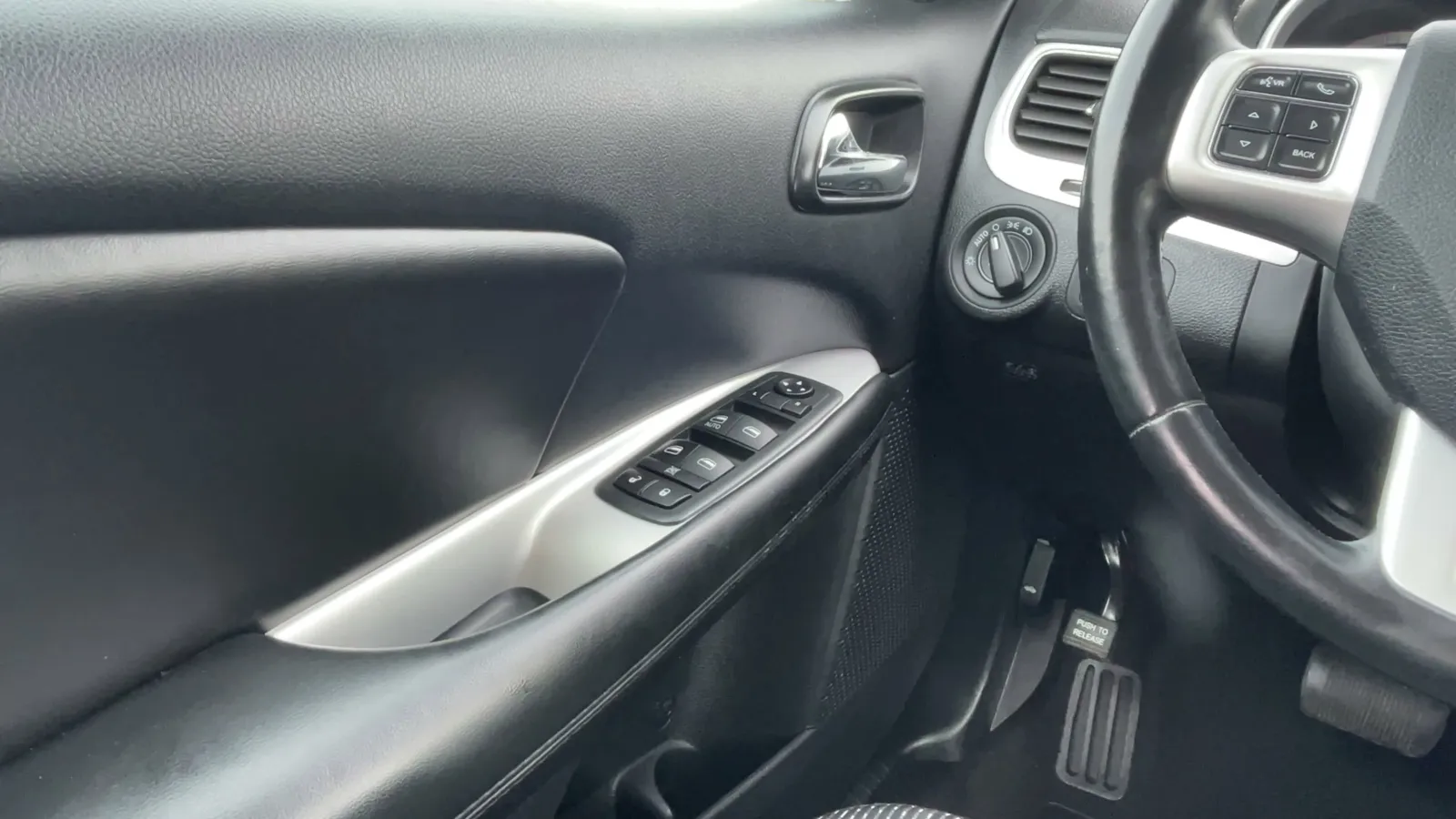 2020 Dodge Journey SE - Photo 9