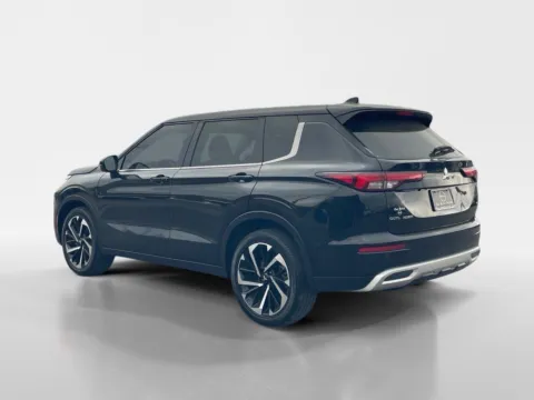 More photos of 2022 MITSUBISHI OUTLANDER SE/BL at Oak Ridge Nissan, TN