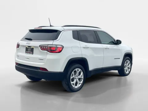 Another view of 2024 JEEP COMPASS LATITUD Latitude for sale in Oak Ridge, TN at Oak Ridge Nissan