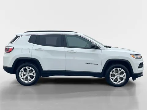 Photos of 2024 JEEP COMPASS LATITUD Latitude for sale in Oak Ridge, TN at Oak Ridge Nissan