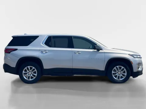 Photos of 2022 CHEVROLET TRAVERSE LS for sale in Oak Ridge, TN at Oak Ridge Nissan