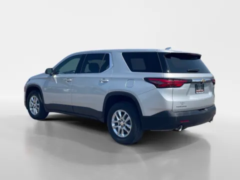 More photos of 2022 CHEVROLET TRAVERSE LS at Oak Ridge Nissan, TN